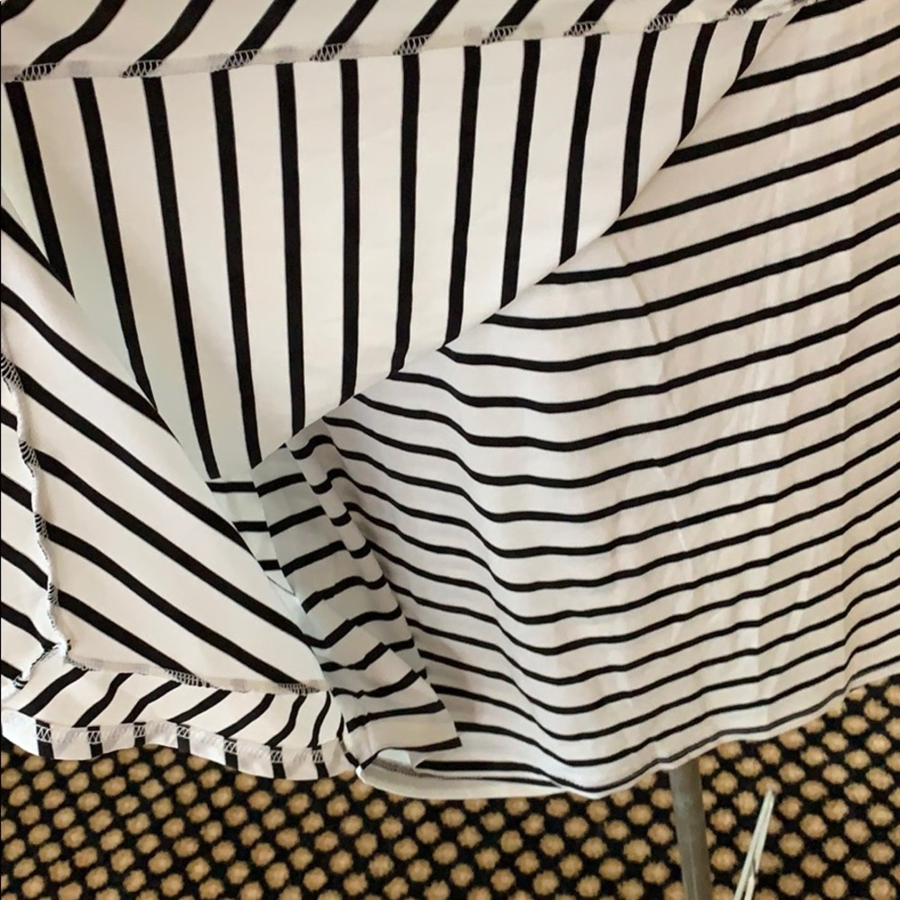 Overlap skirt - Picture 2 of 2